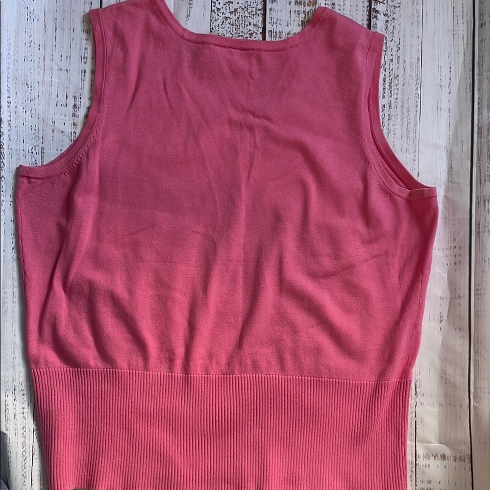 Pink Sleeveless V-Neck Top - Picture 3 of 3